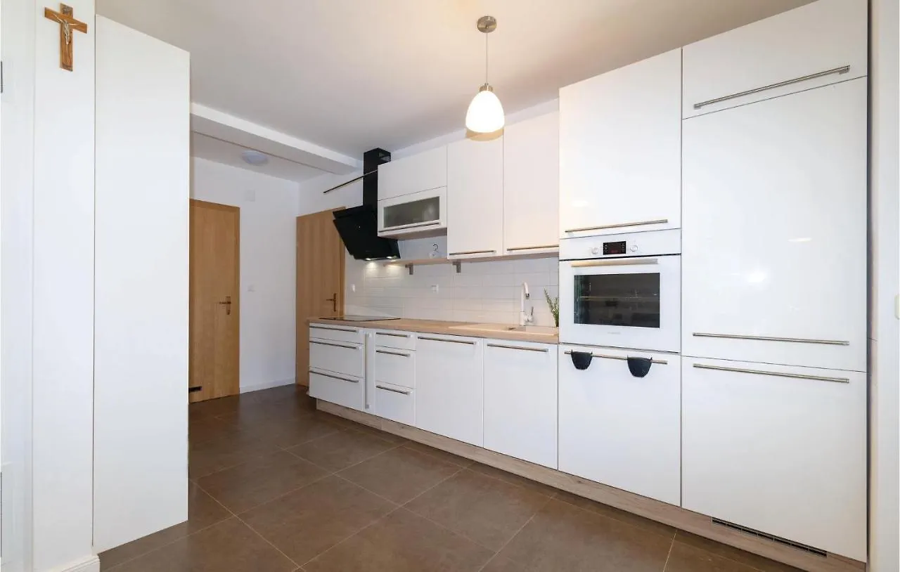 Amazing Home In Poljica With Wifi