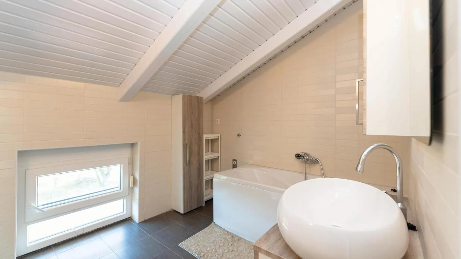 Сasa de vacaciones Amazing Home In Poljica With Wifi Croacia