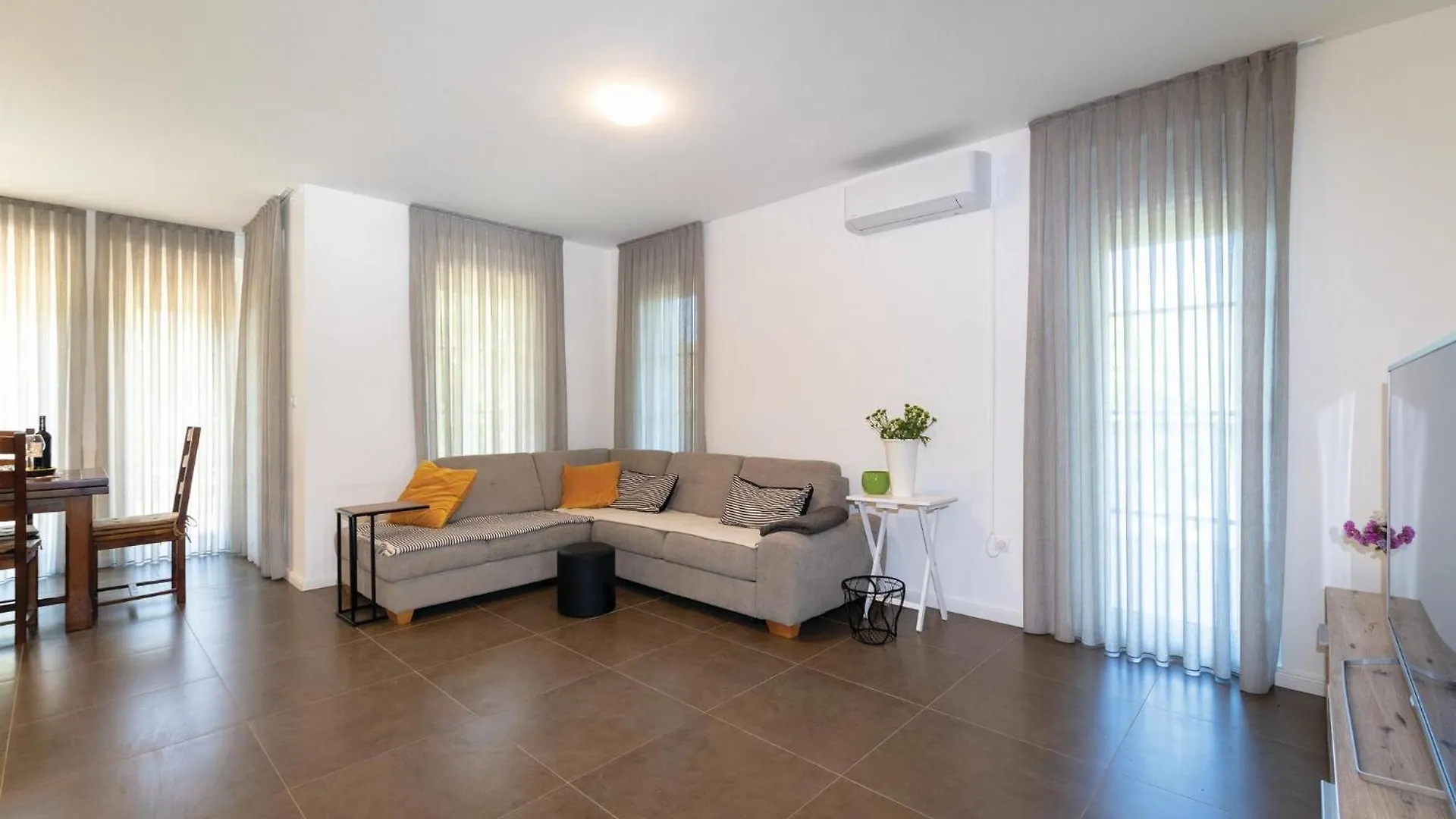 Сasa de vacaciones Amazing Home In Poljica With Wifi Croacia