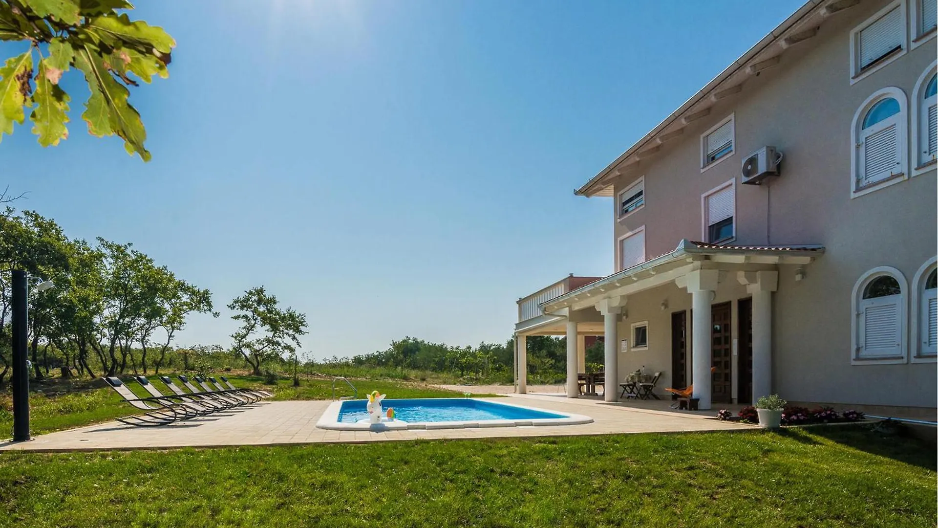 Сasa de vacaciones Amazing Home In Poljica With Wifi